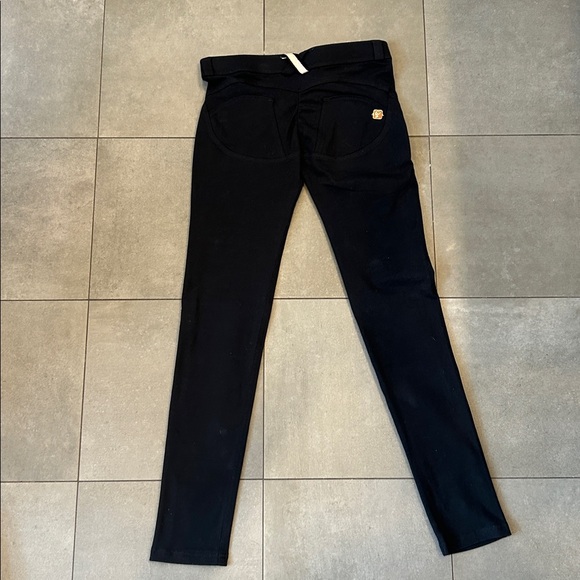 Freddy Low Rise Butt Lifting Jeans - Picture 12 of 12